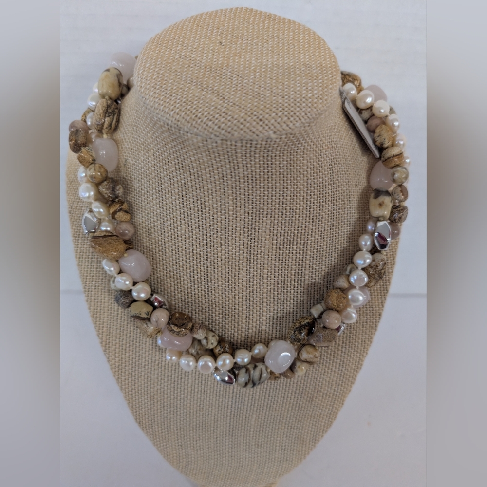 Necklace Freshwater Pearls Natural Silver With Stone All In Natural Tones